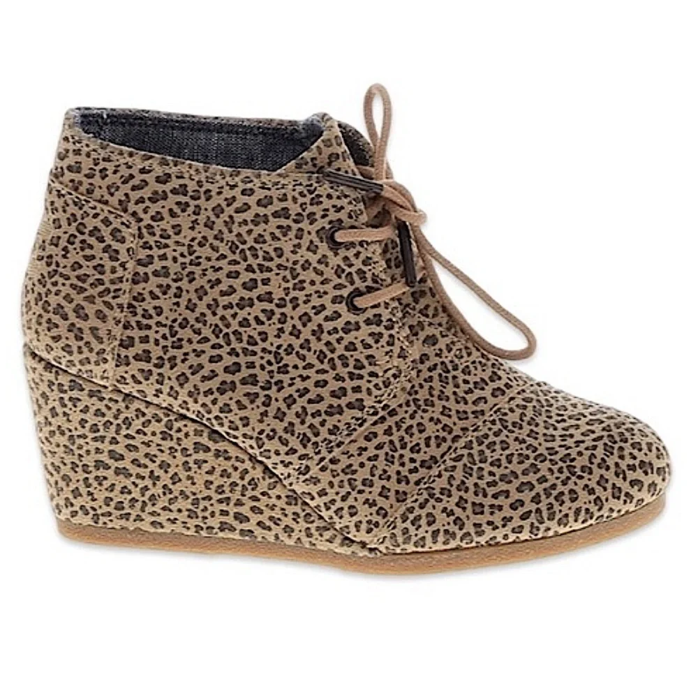 Toms | Women’s tan/black Kala Desert Cheetah Leopard Print Wedge laceup shoe 7.5